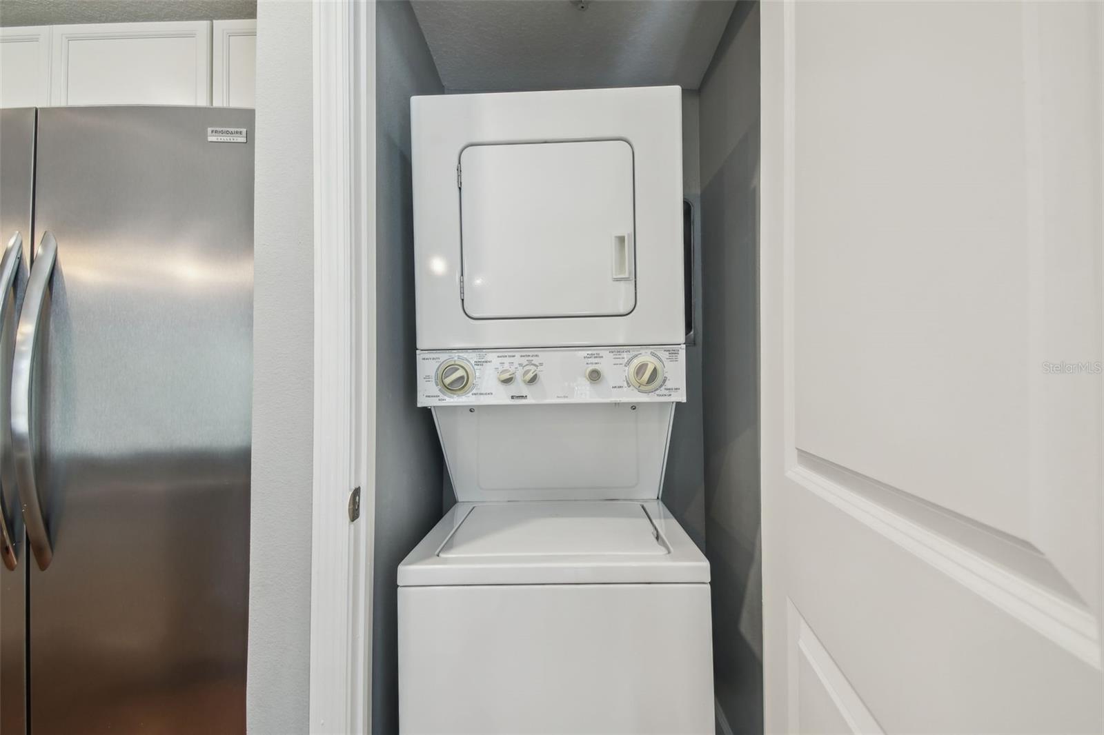 435 S OREGON AVE E #304 — photo 8