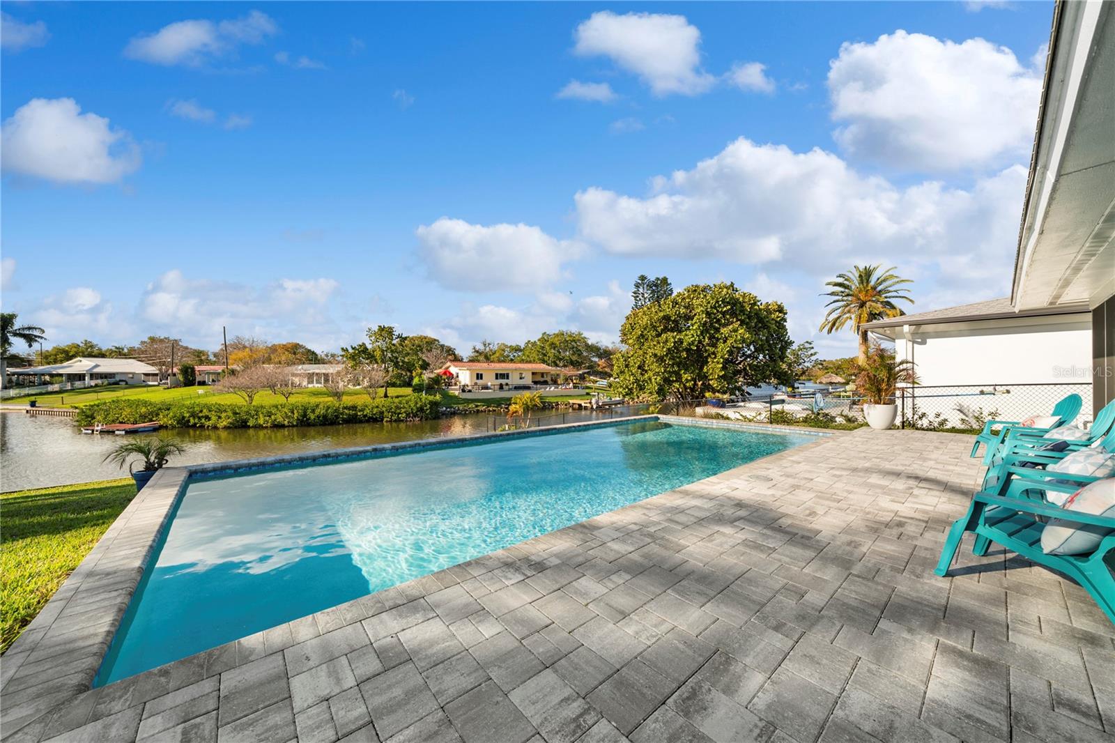 632 SHORE DR — photo 38