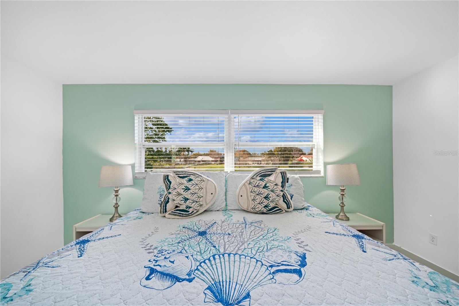632 SHORE DR — photo 22