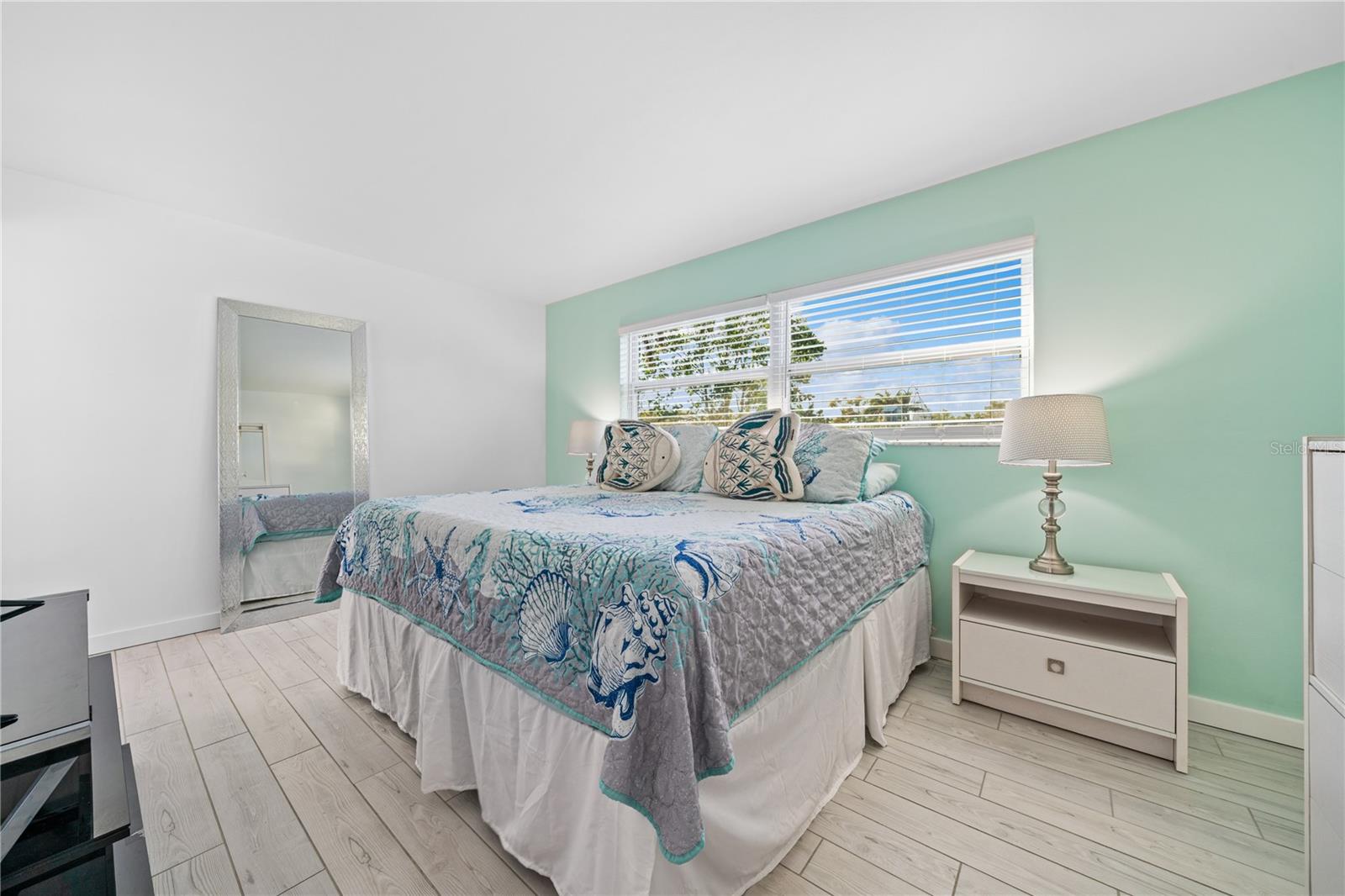 632 SHORE DR — photo 21