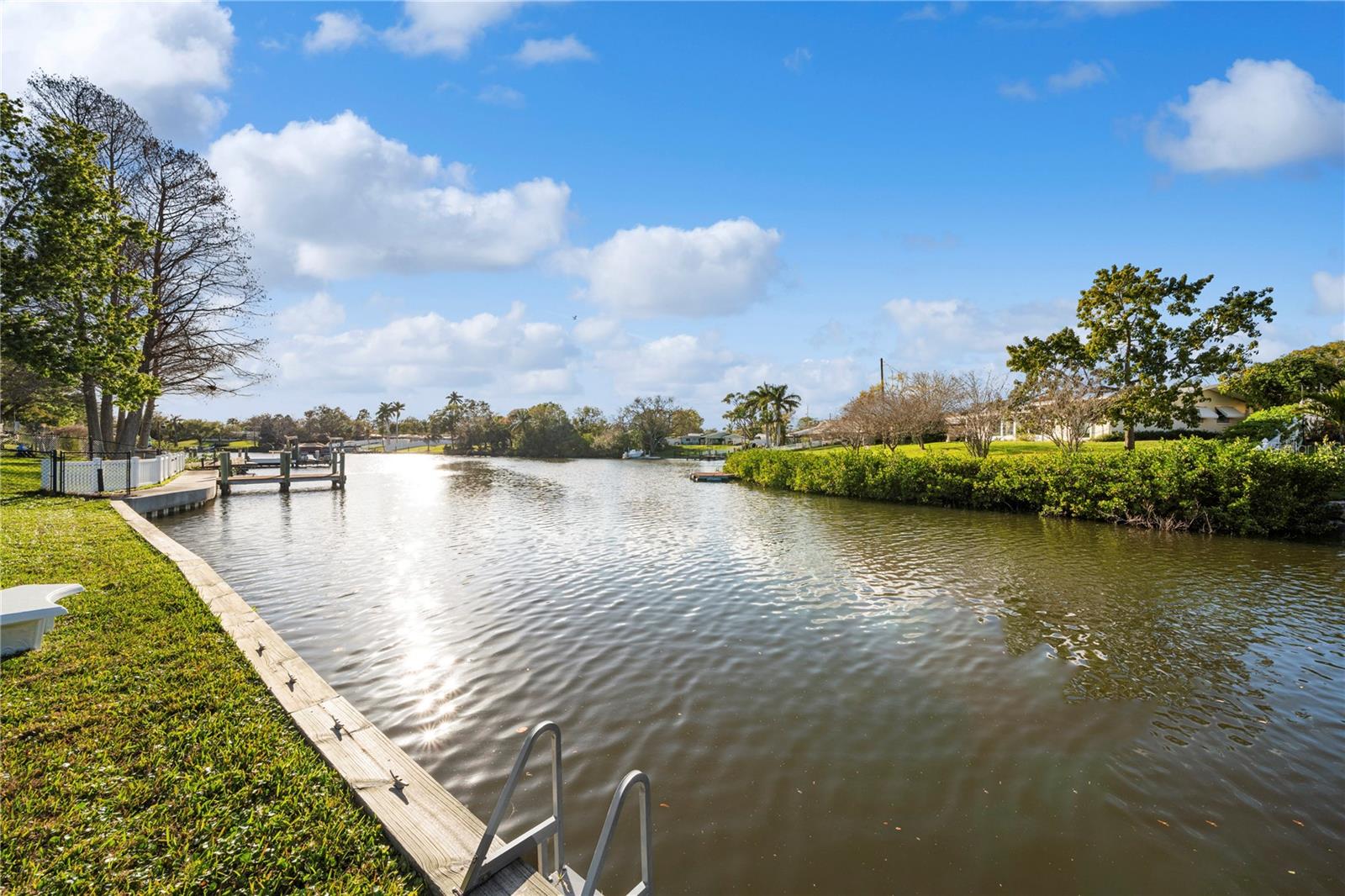 632 SHORE DR — photo 45