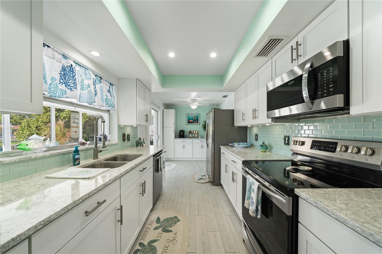 632 SHORE DR — photo 14