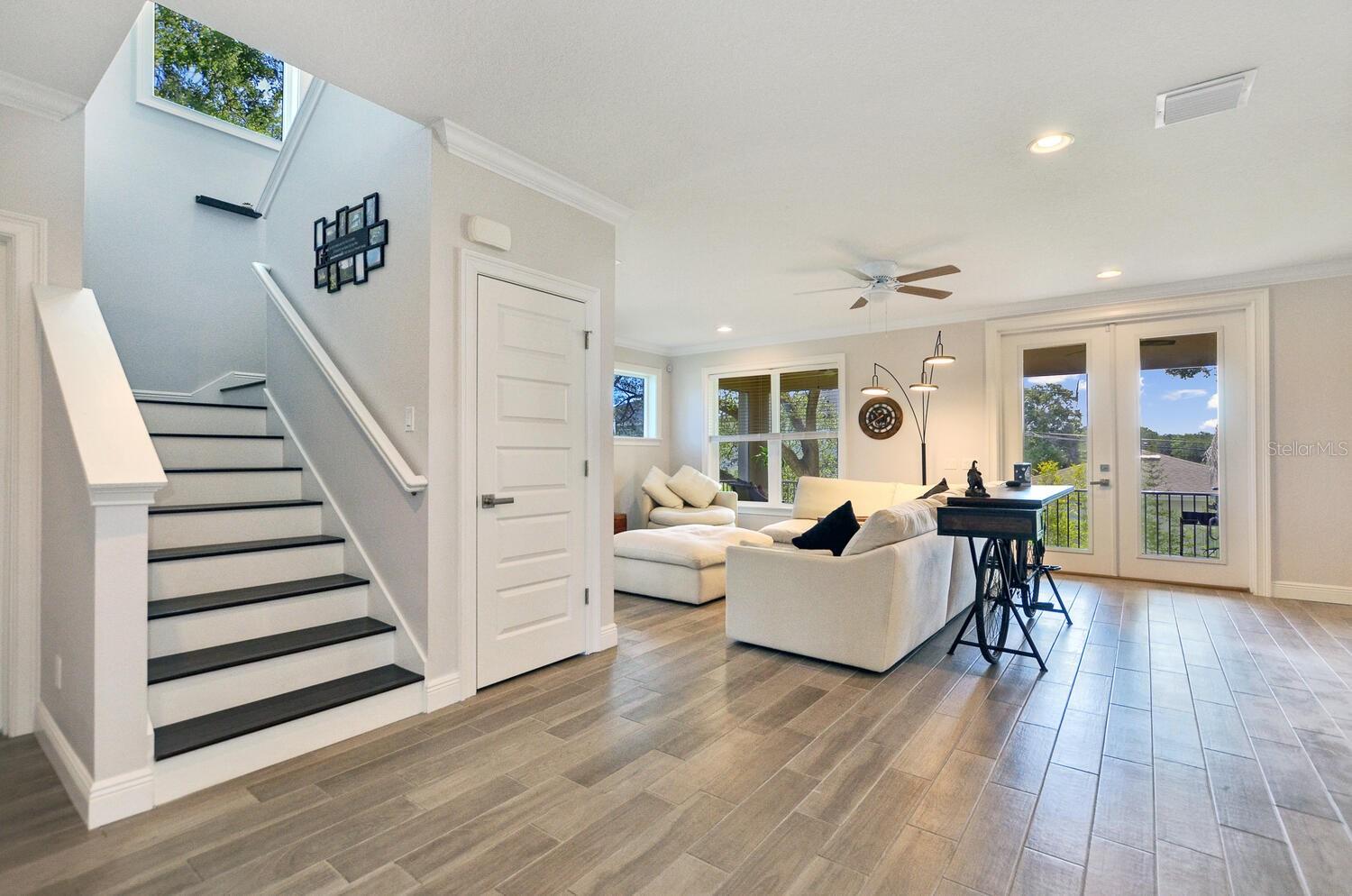 7210 S MASCOTTE ST — photo 7