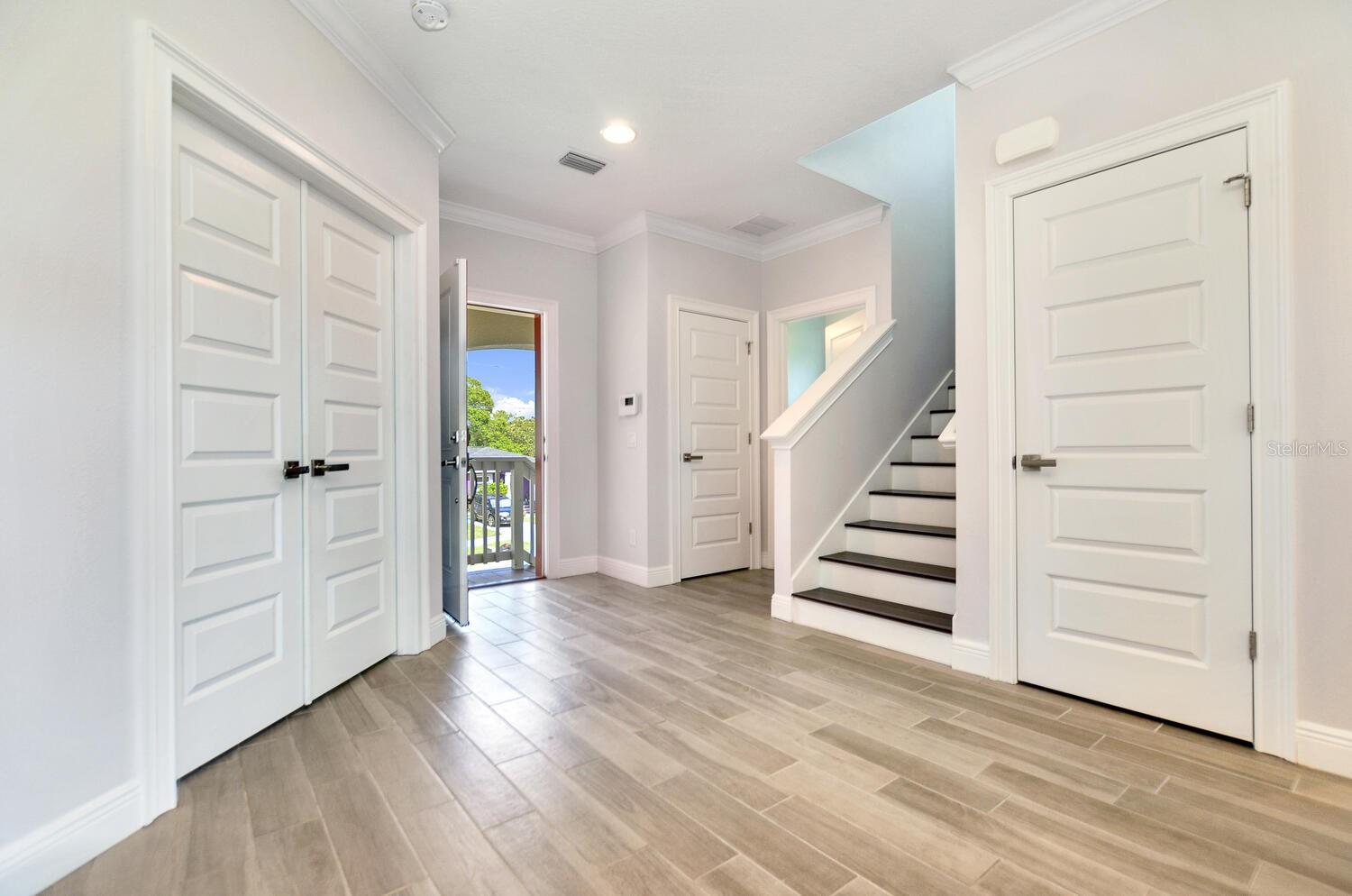 7210 S MASCOTTE ST — photo 6