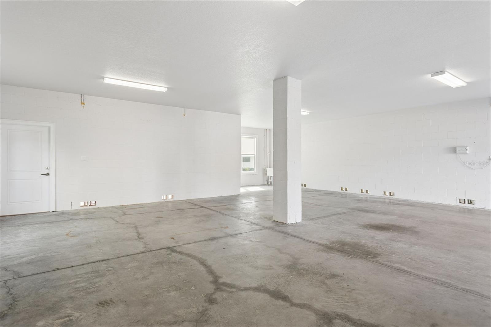 7210 S MASCOTTE ST — photo 33