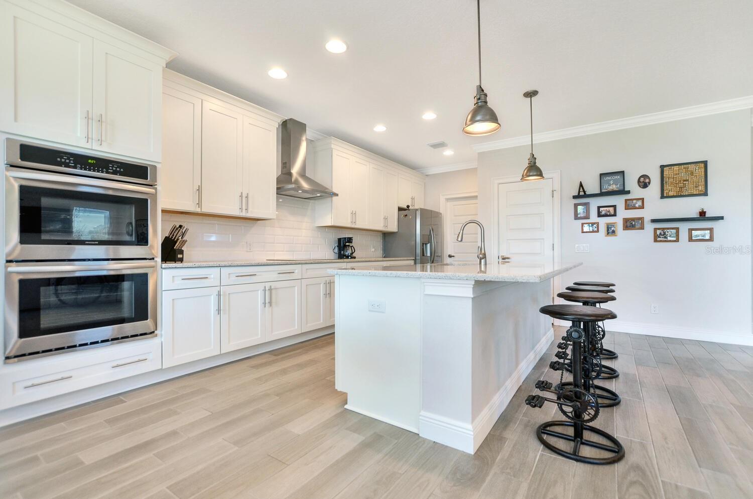 7210 S MASCOTTE ST — photo 15