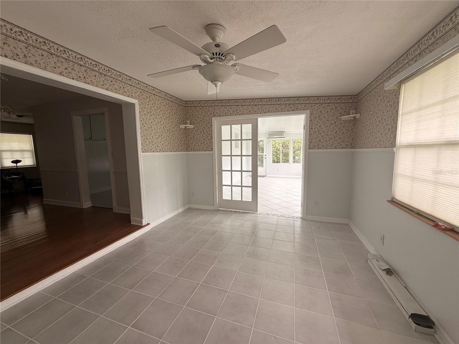 1163 FAY AVE — photo 13