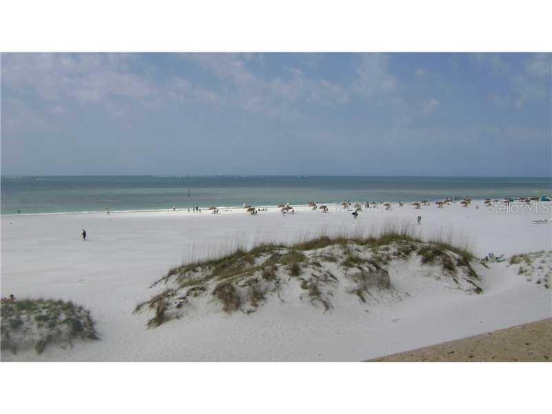 202 SAND KEY ESTATES DR — photo 4