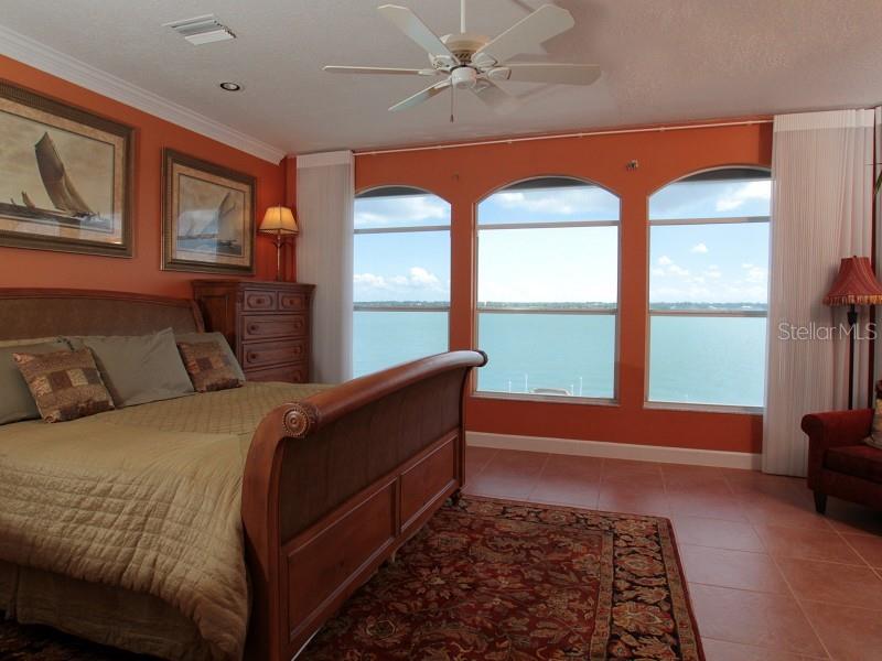 202 SAND KEY ESTATES DR — photo 12