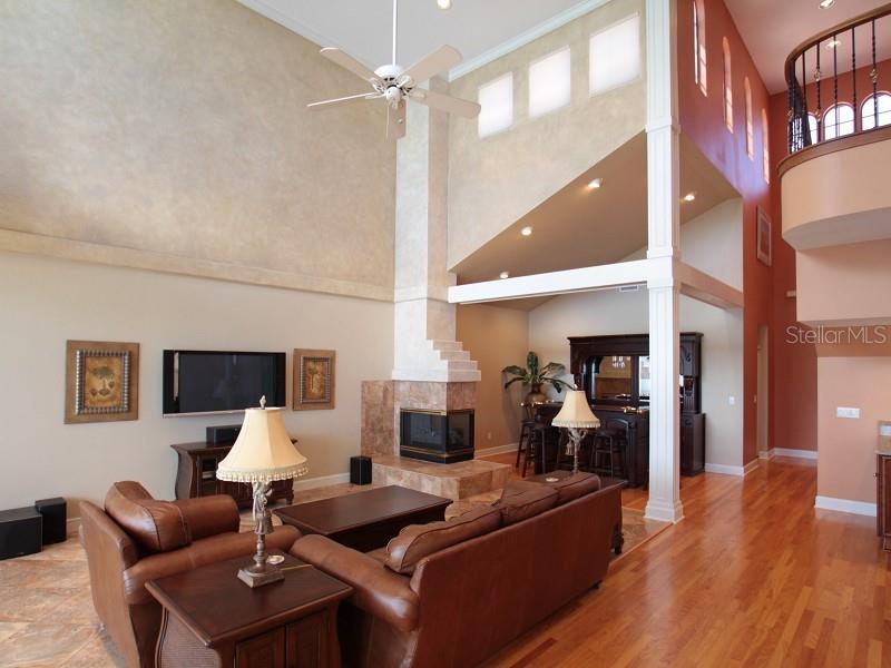 202 SAND KEY ESTATES DR — photo 7