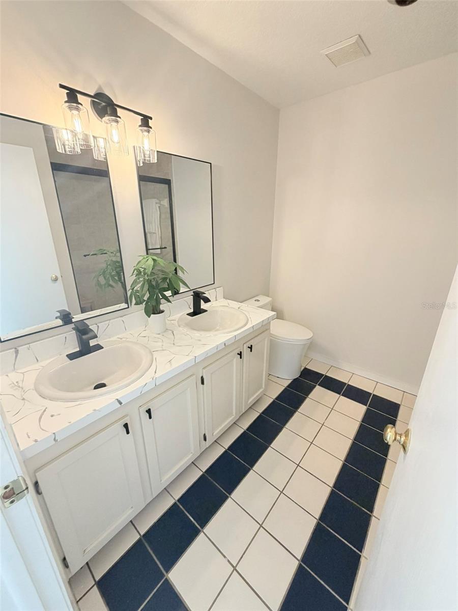 19201 VISTA LN #D2 — photo 45