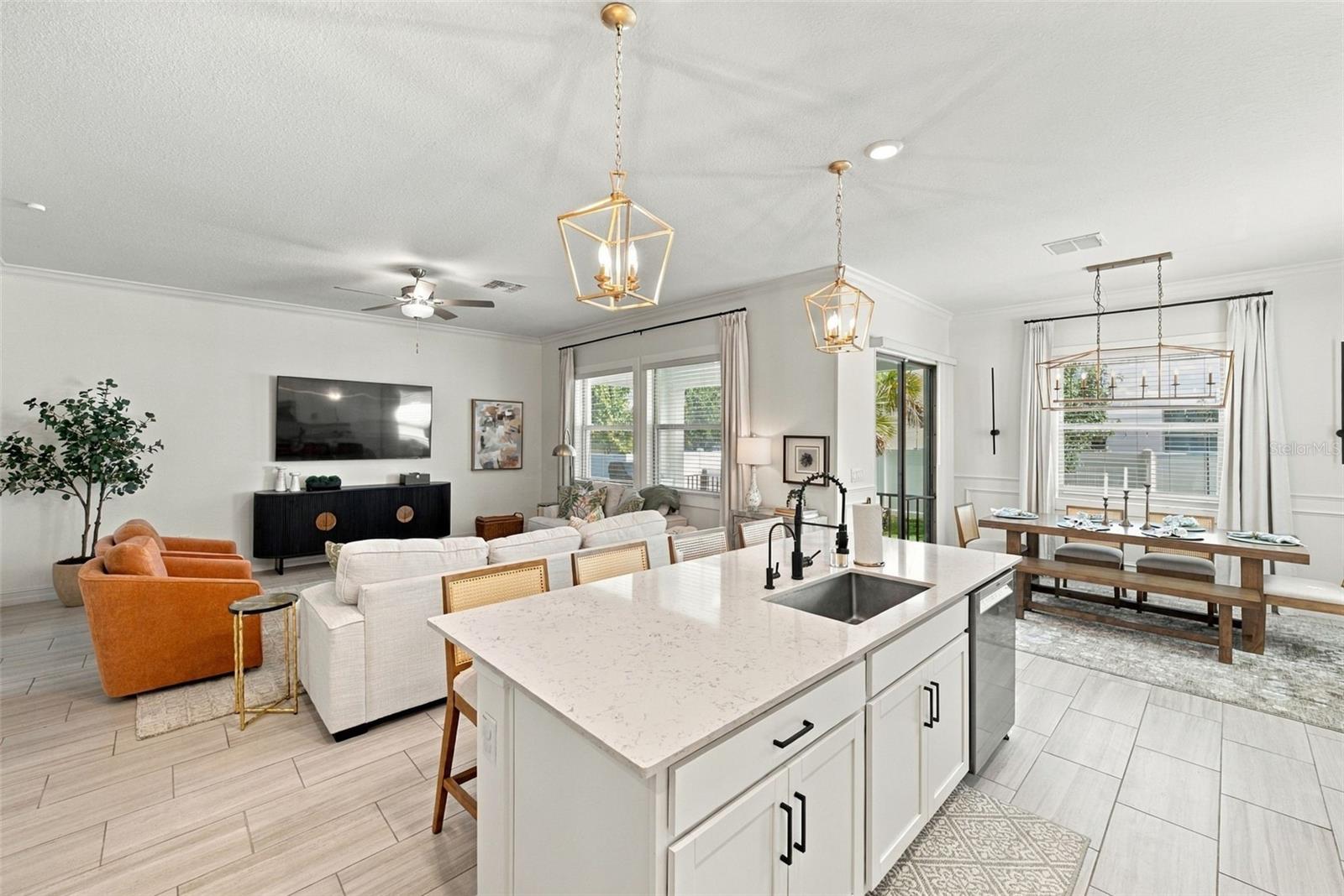 7706 S TRASK ST — photo 14