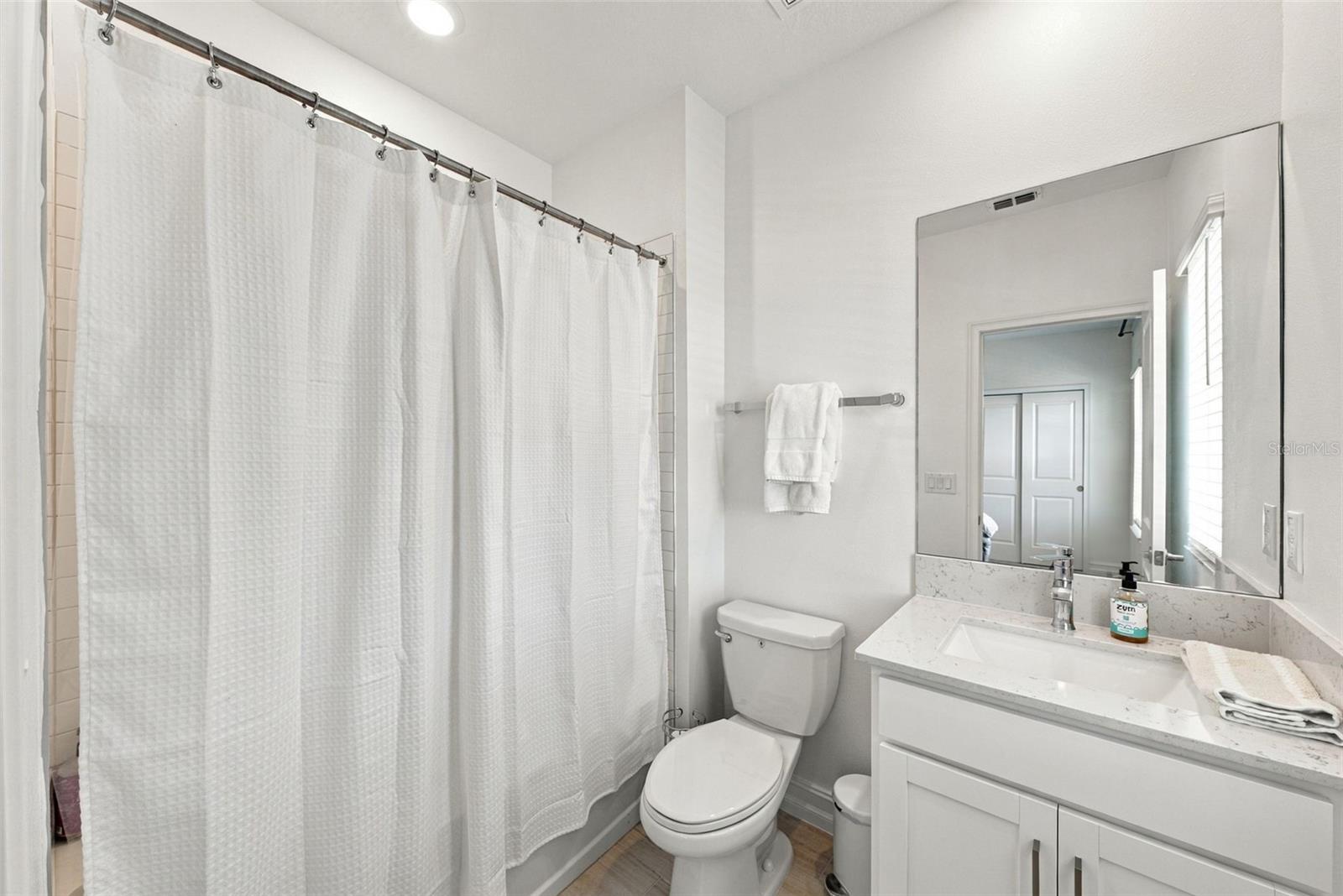 7706 S TRASK ST — photo 36