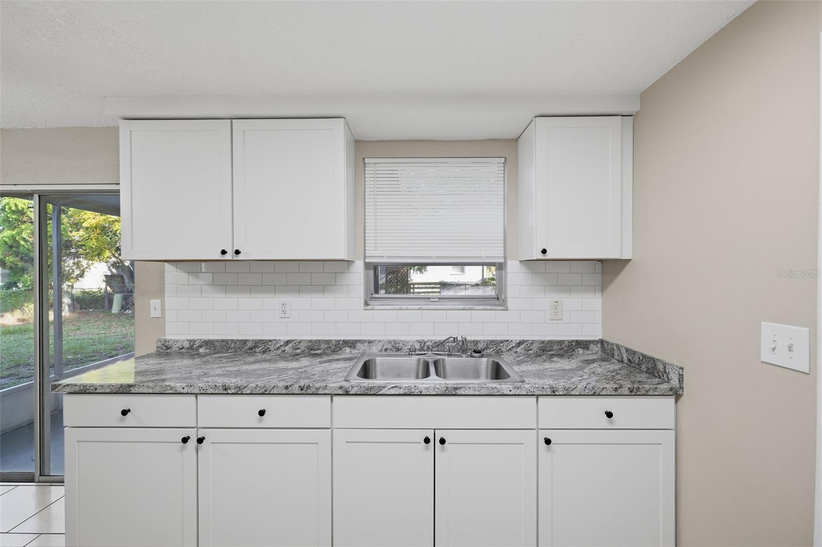 7101 FAIRFAX DR — photo 17
