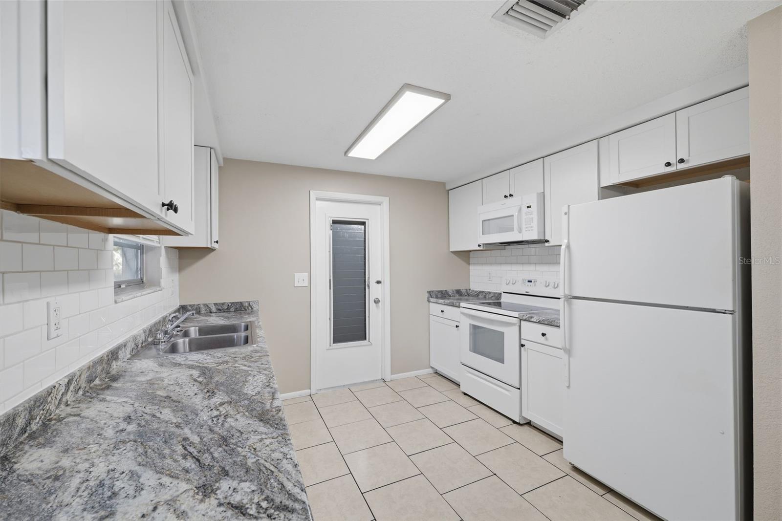 7101 FAIRFAX DR — photo 13