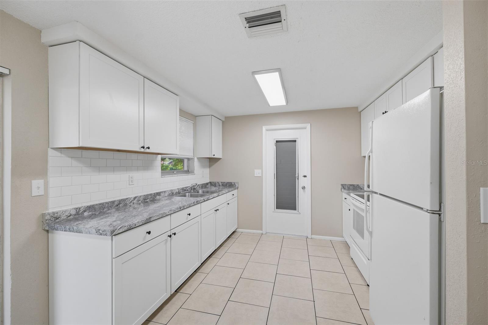 7101 FAIRFAX DR — photo 14