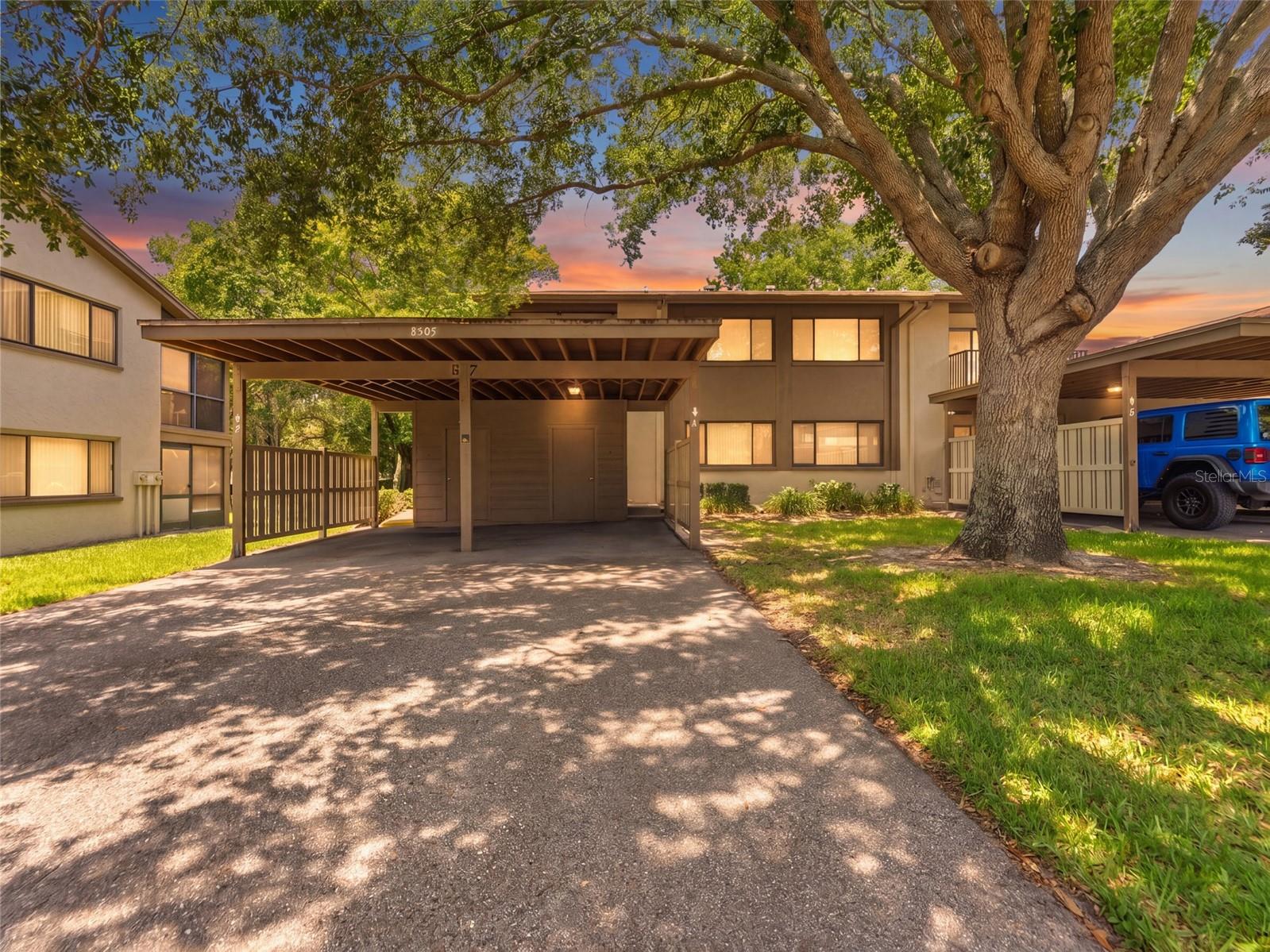 8305 SANDWEDGE CIR #A — photo 24