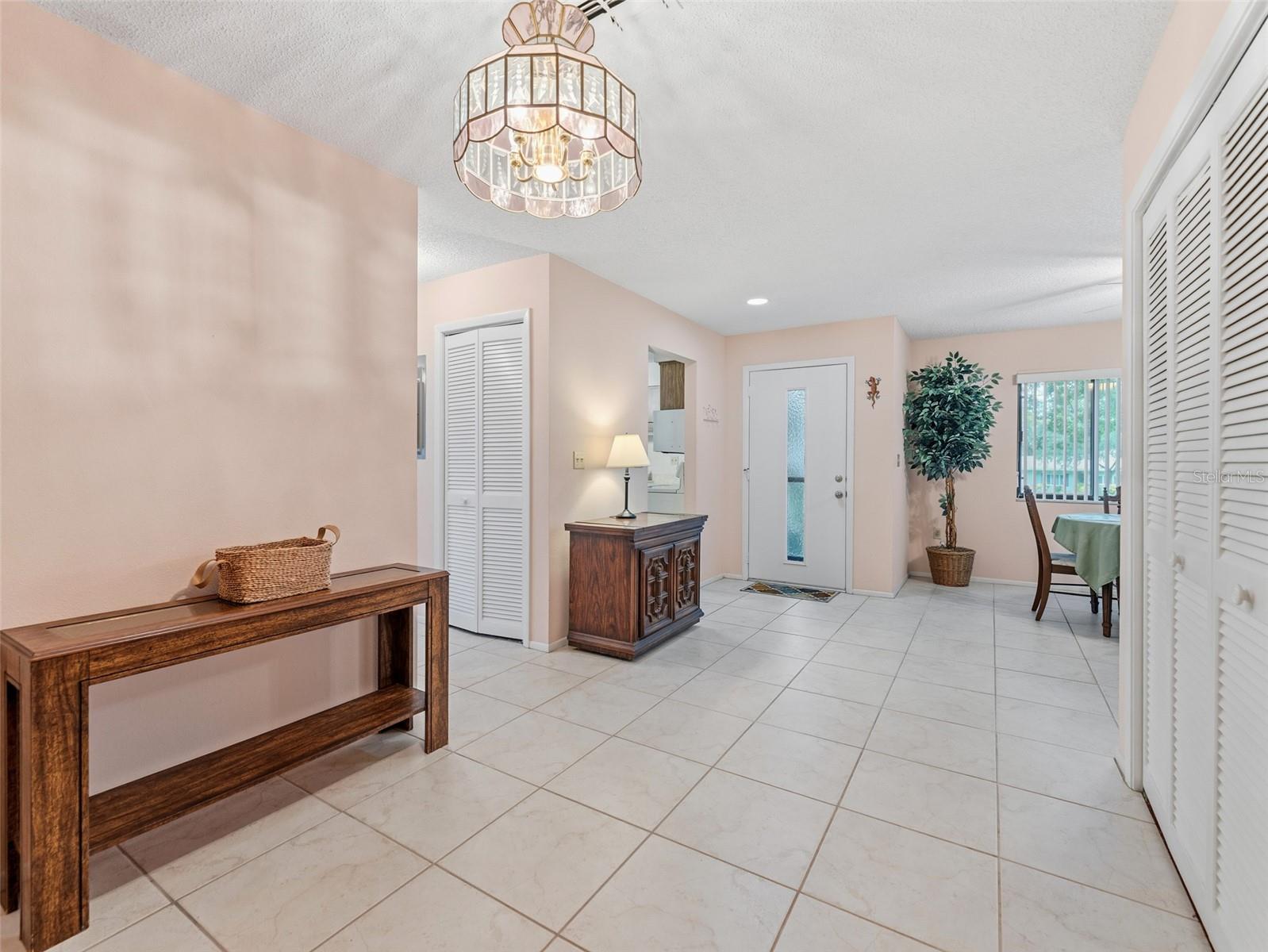 8305 SANDWEDGE CIR #A — photo 4