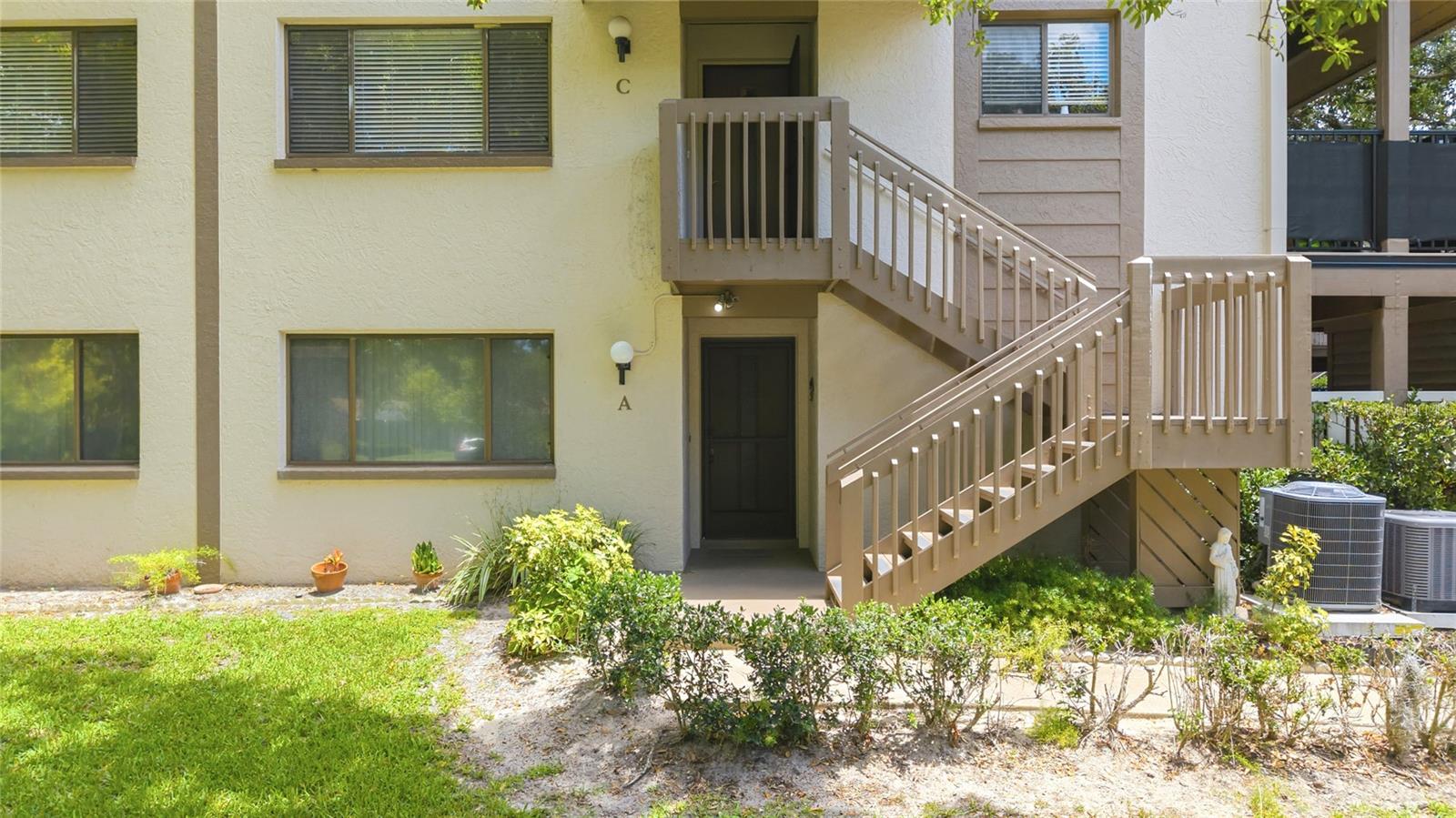 8305 SANDWEDGE CIR #A — photo 23