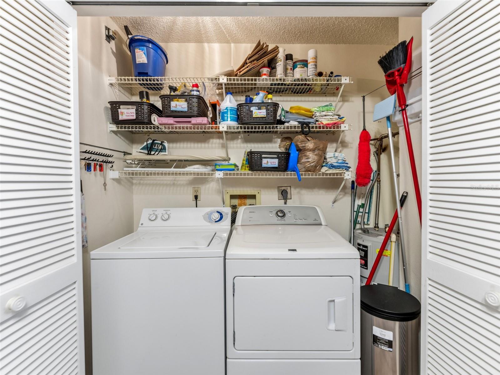 8305 SANDWEDGE CIR #A — photo 20