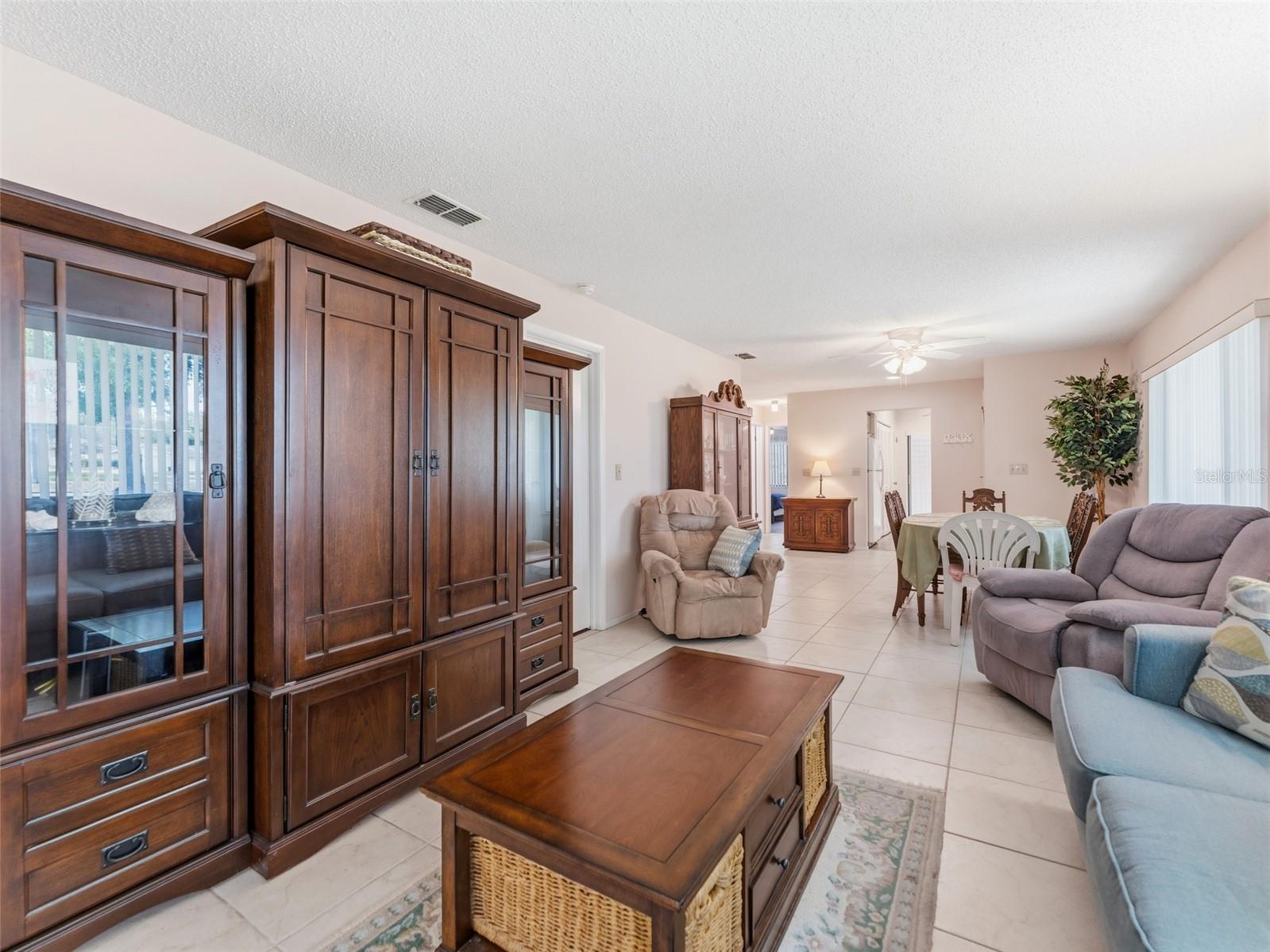 8305 SANDWEDGE CIR #A — photo 8