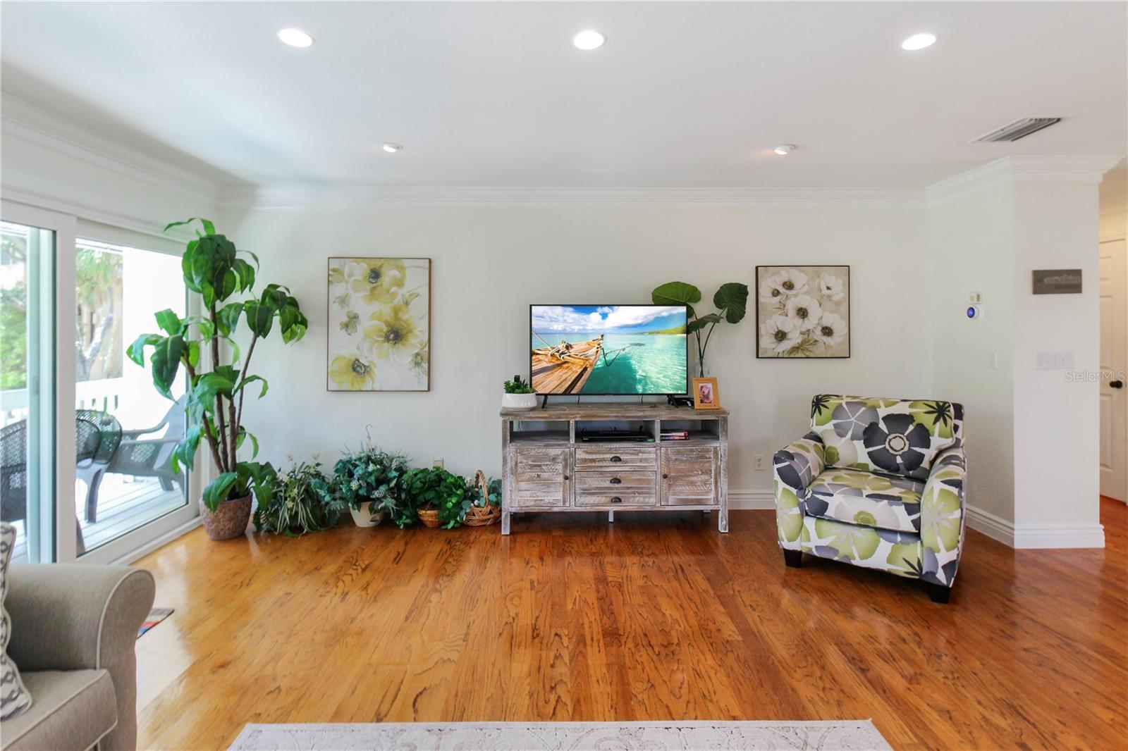 5021 MIDNIGHT PASS RD — photo 39