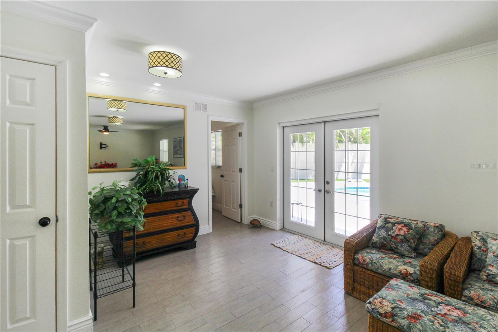 5021 MIDNIGHT PASS RD — photo 21