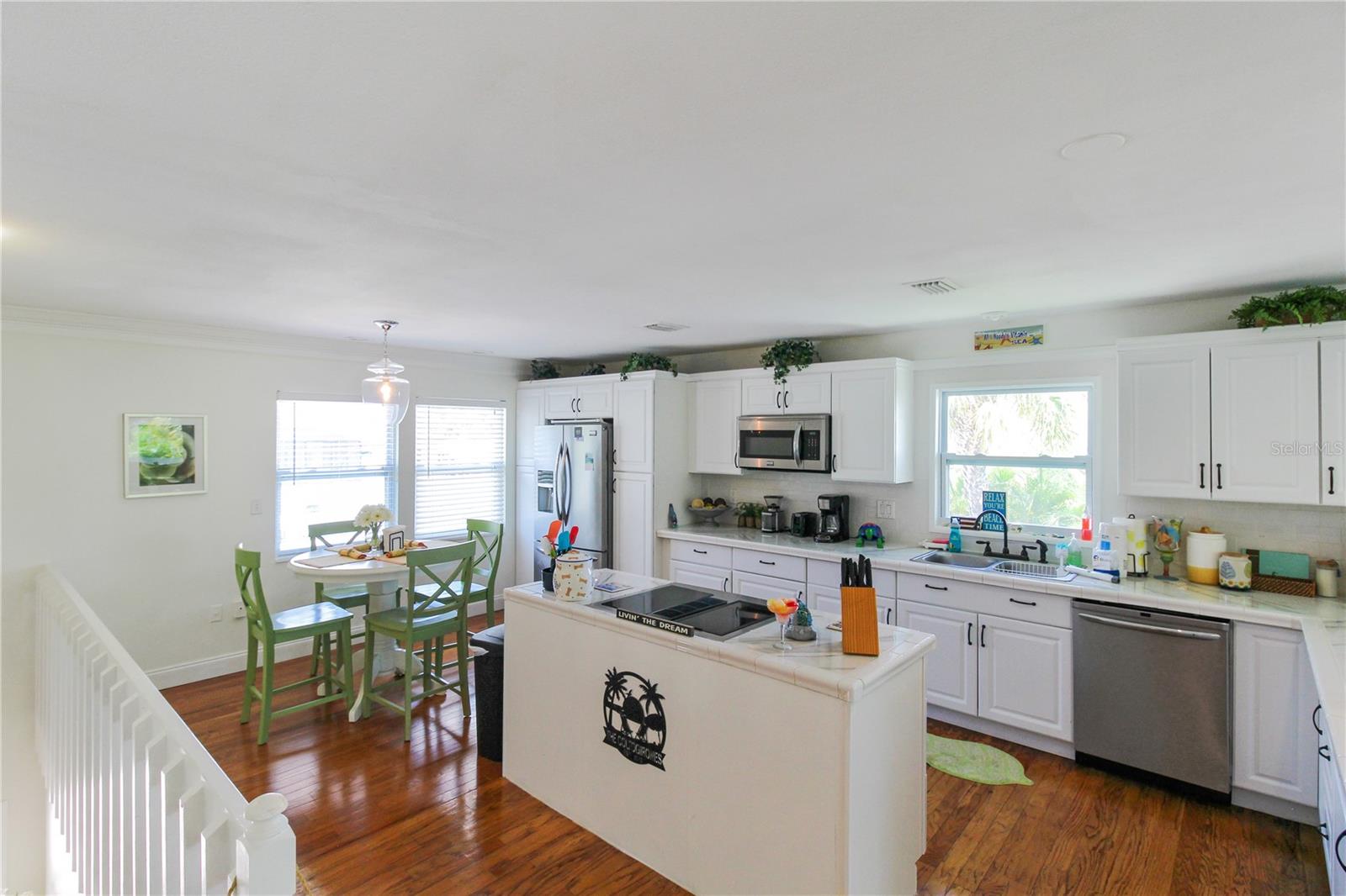5021 MIDNIGHT PASS RD — photo 30
