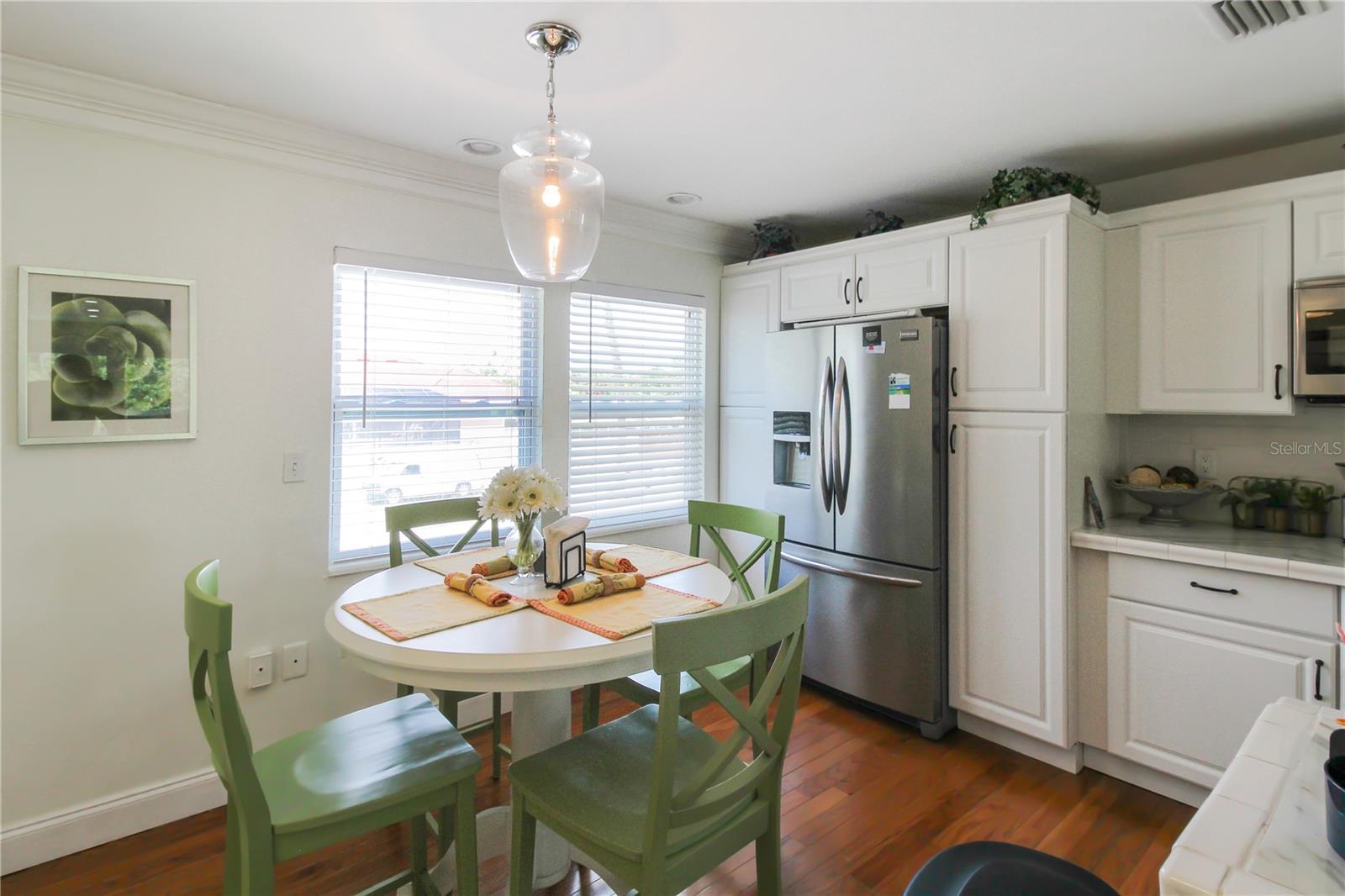5021 MIDNIGHT PASS RD — photo 31