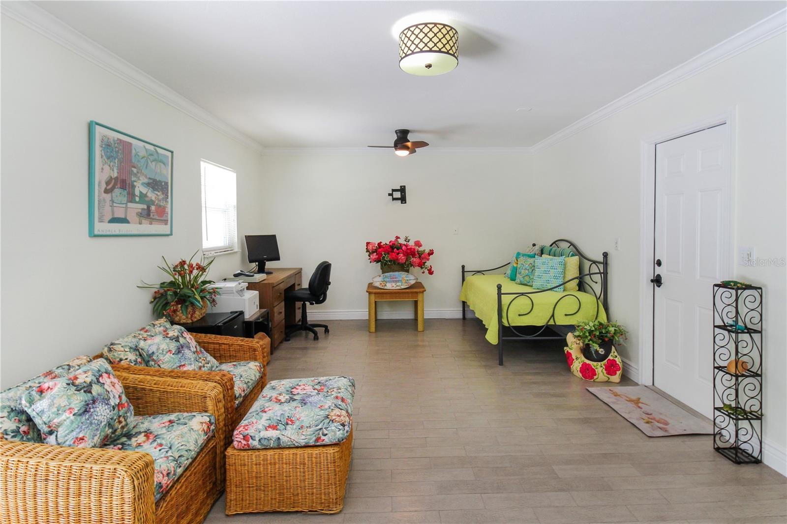 5021 MIDNIGHT PASS RD — photo 17
