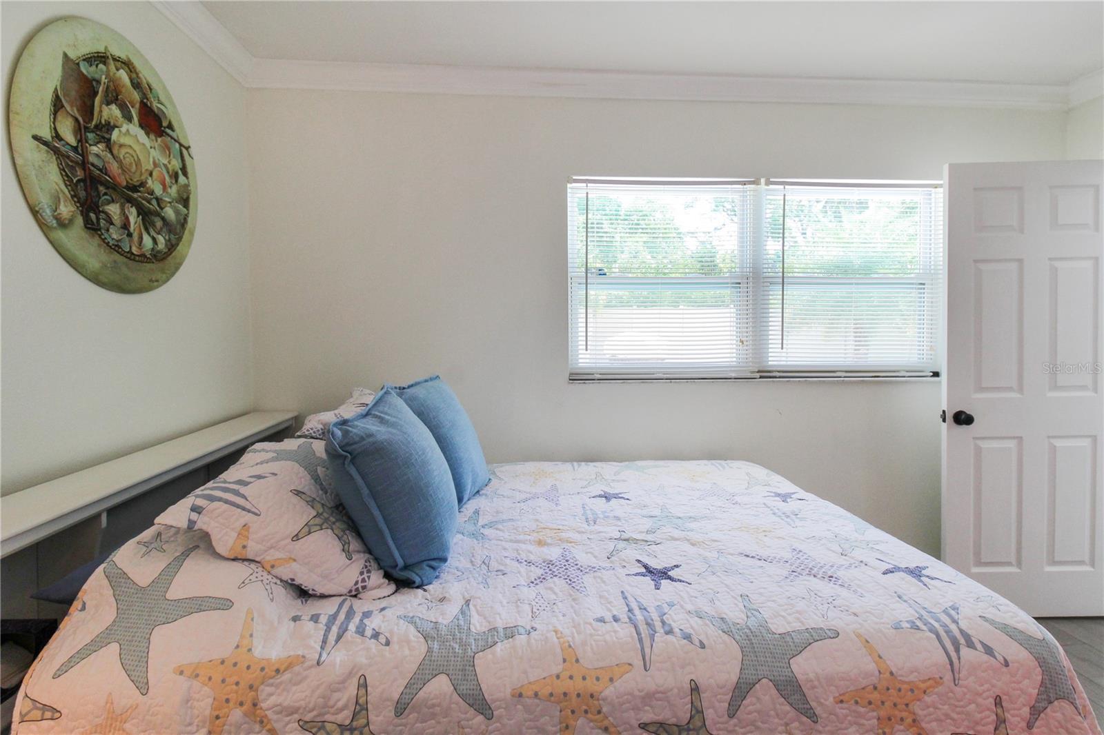 5021 MIDNIGHT PASS RD — photo 23