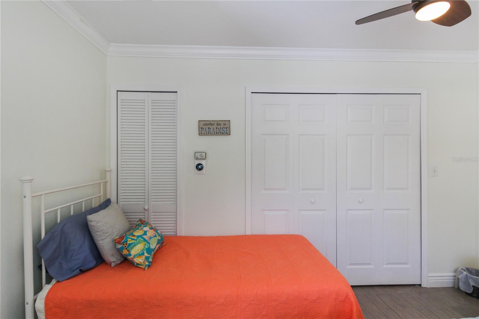 5021 MIDNIGHT PASS RD — photo 24