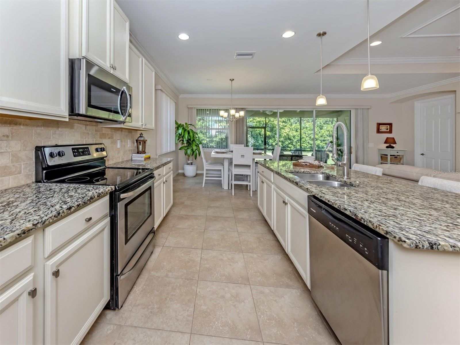 11666 PARROTFISH ST — photo 4