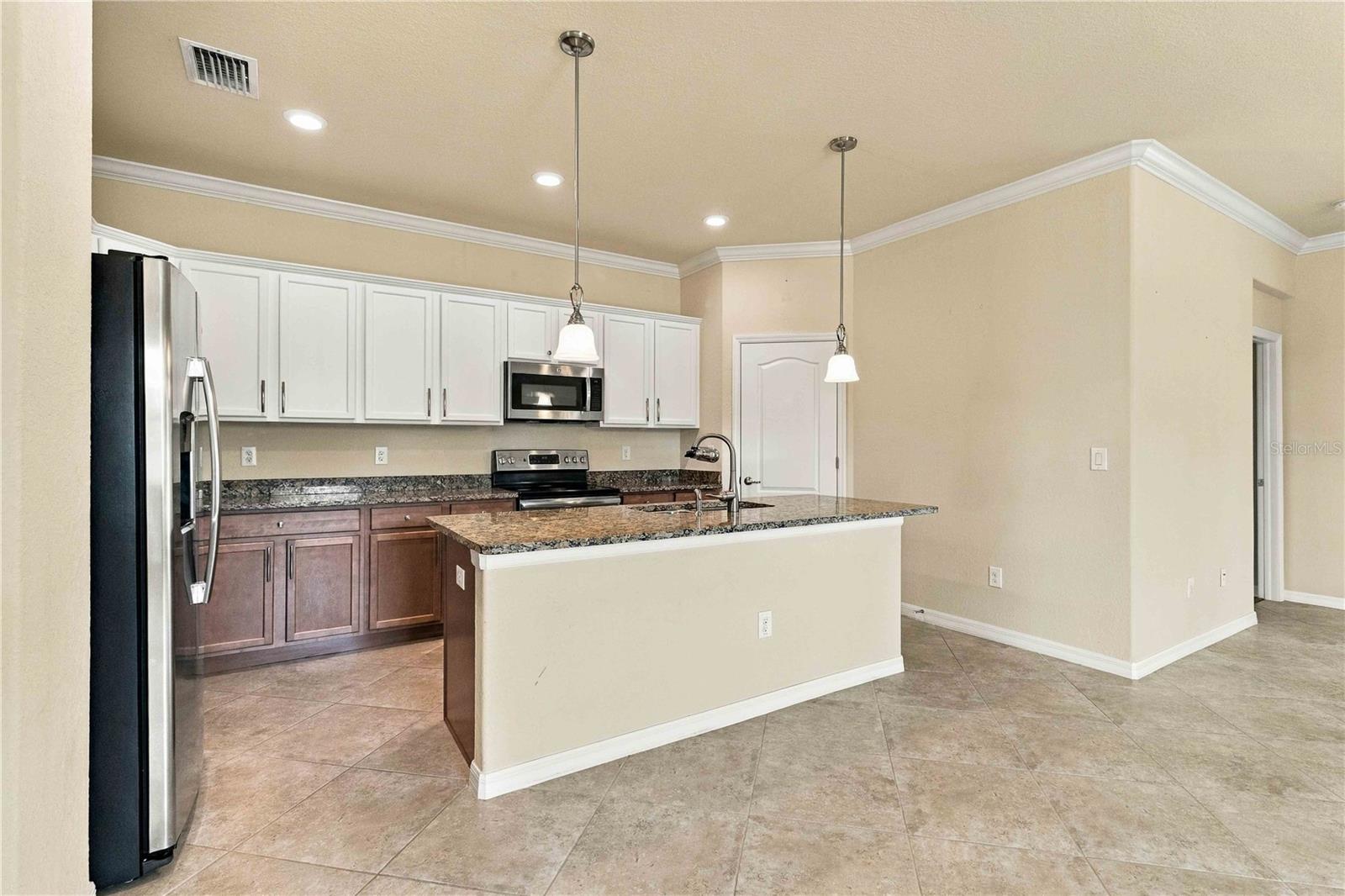 7156 MARSH VIEW TER — photo 24