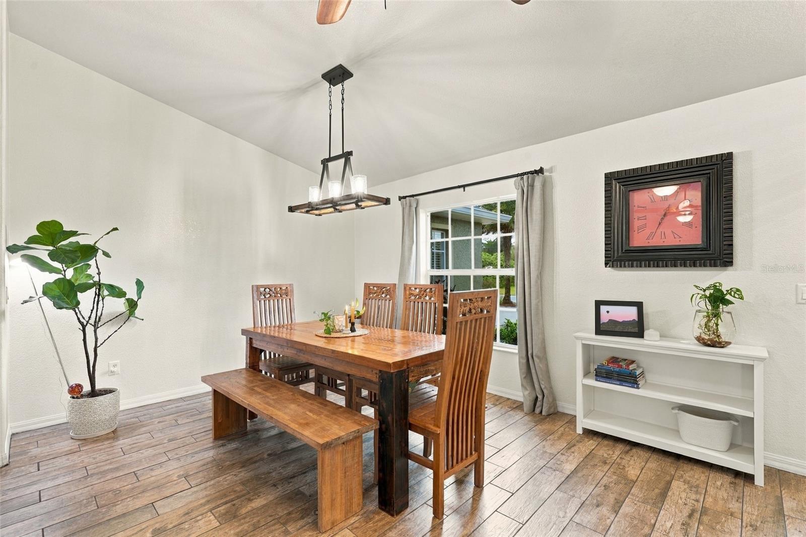 3174 WENONA DR — photo 16