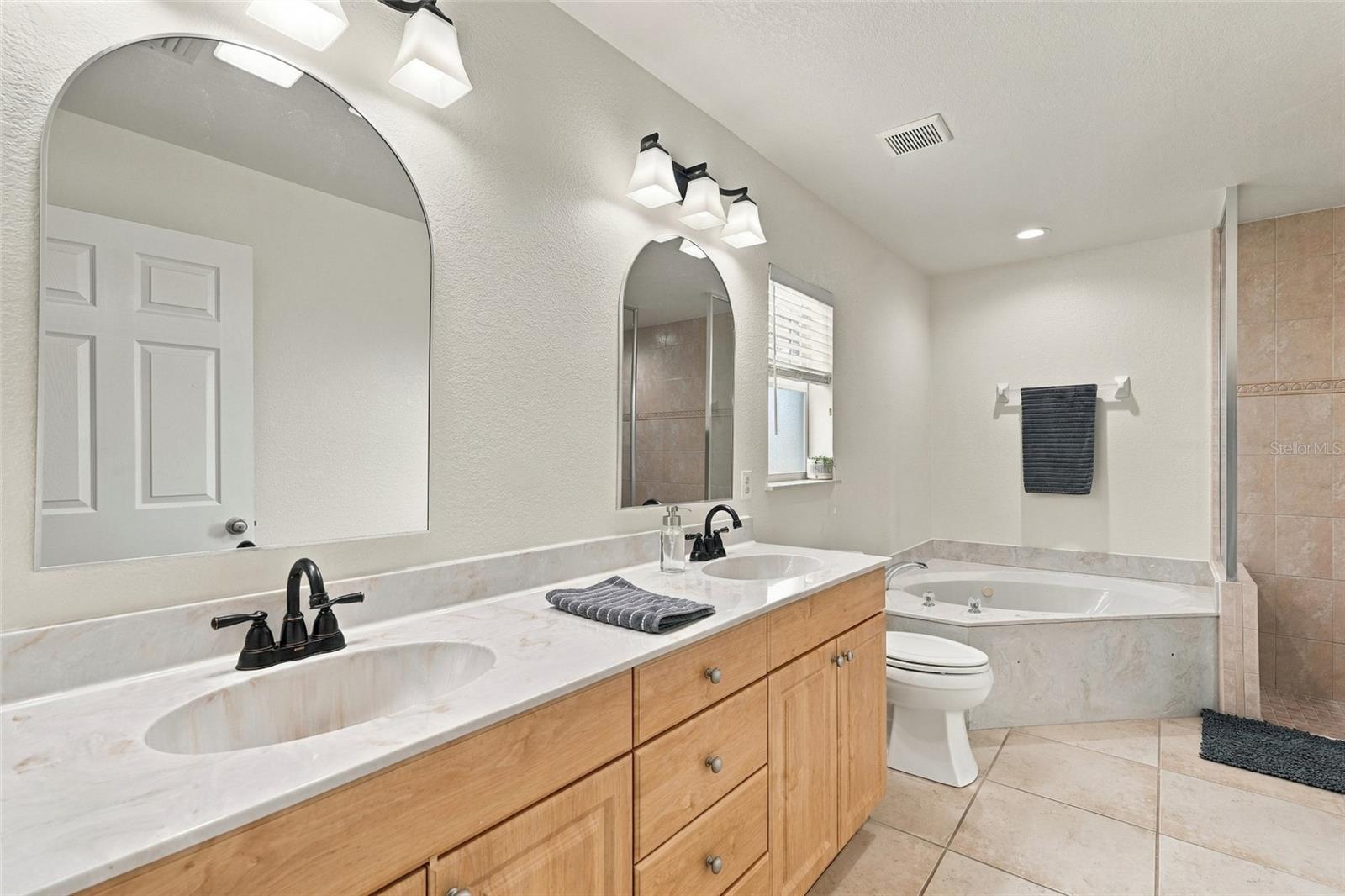 3174 WENONA DR — photo 29