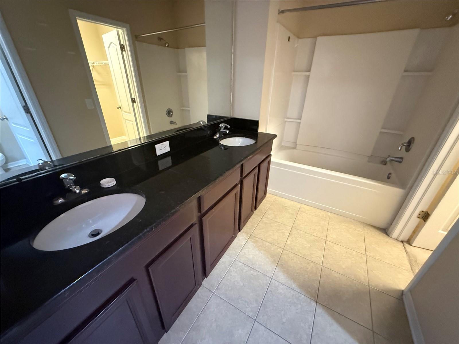 12669 BELCROFT DR — photo 11