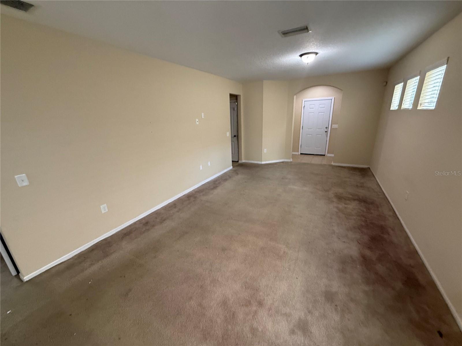12669 BELCROFT DR — photo 3