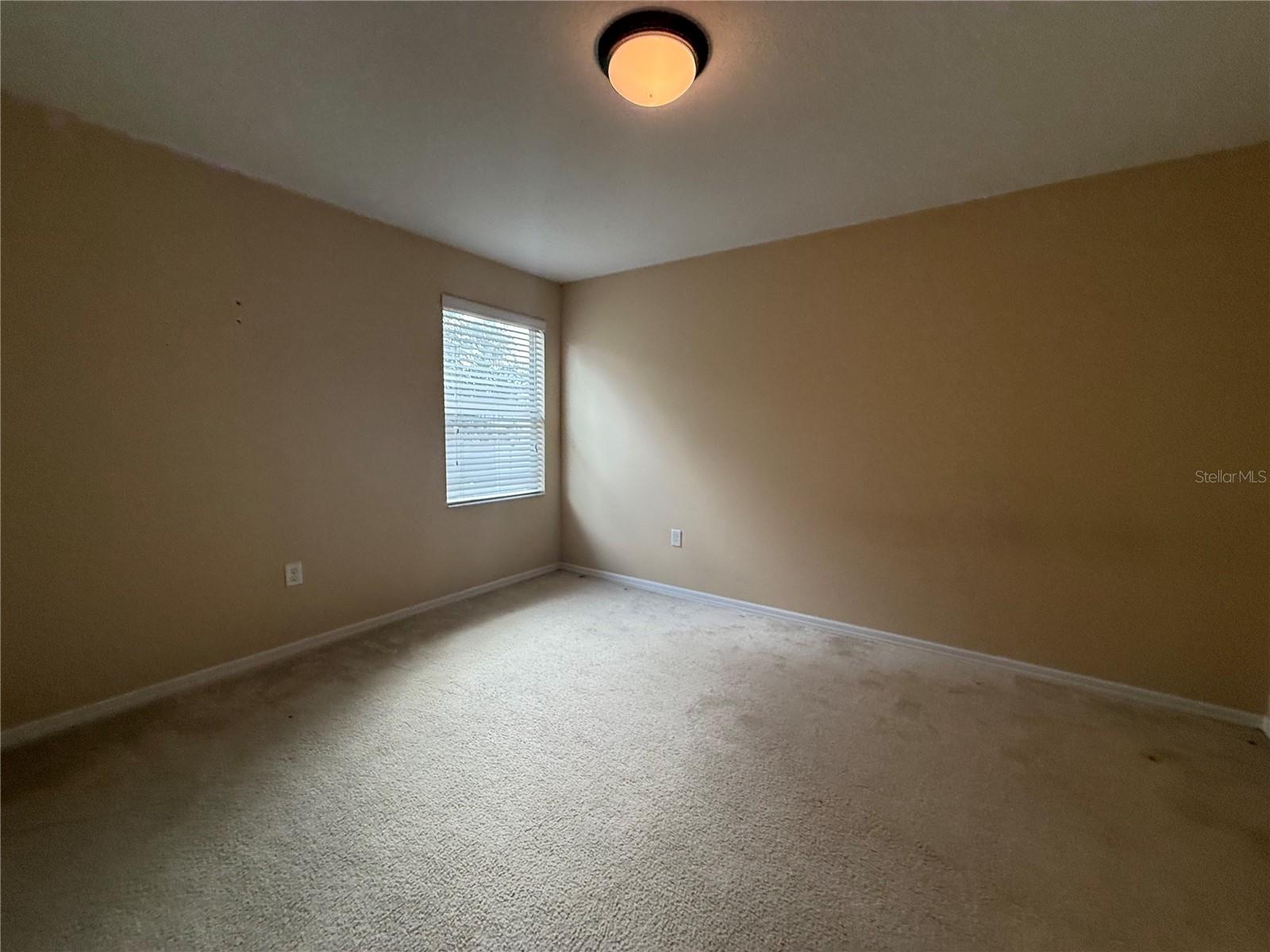12669 BELCROFT DR — photo 17