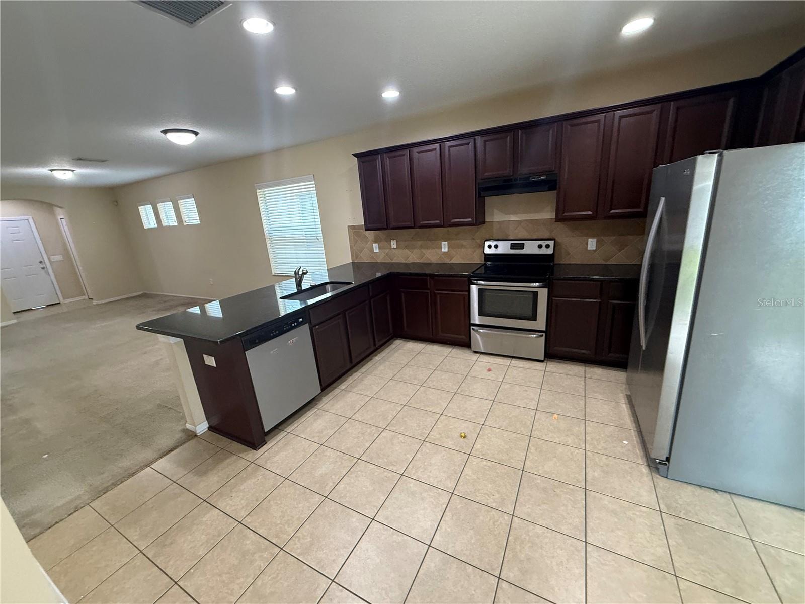 12669 BELCROFT DR — photo 6