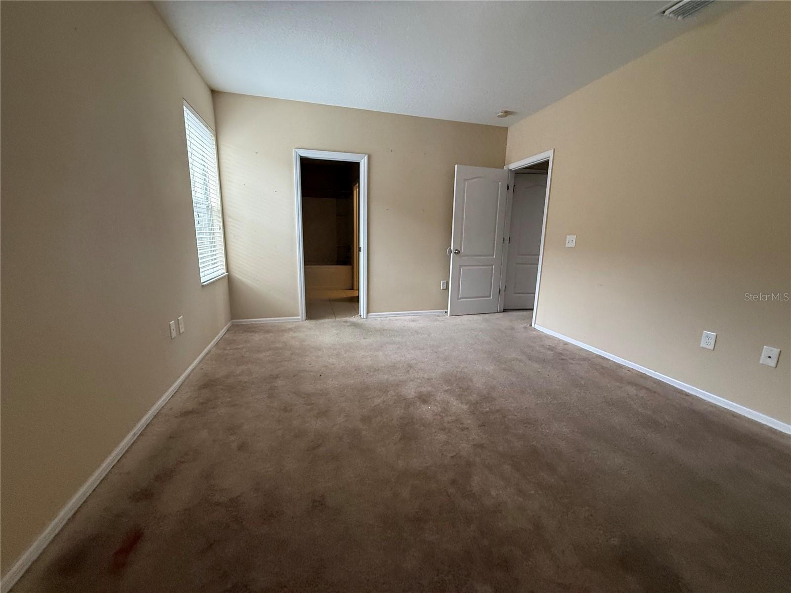 12669 BELCROFT DR — photo 10