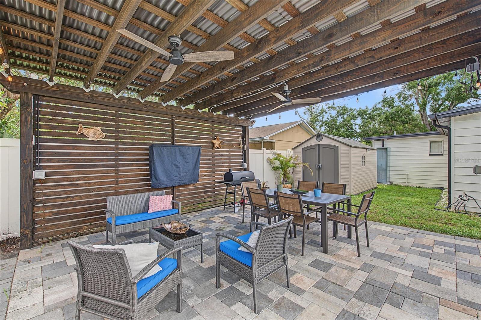 2109 E FLORA STREET — photo 42