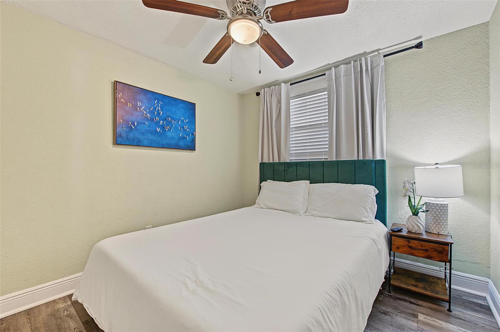 2109 E FLORA STREET — photo 35