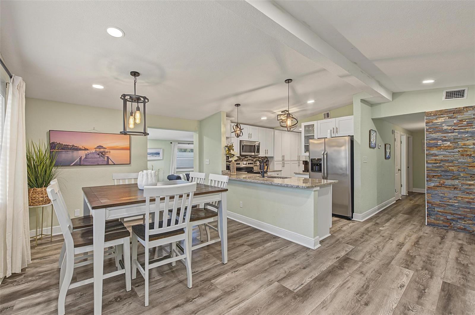 2109 E FLORA STREET — photo 19