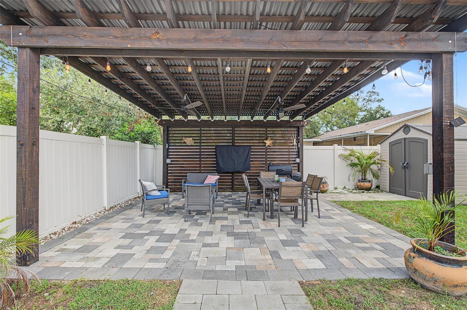 2109 E FLORA STREET — photo 41