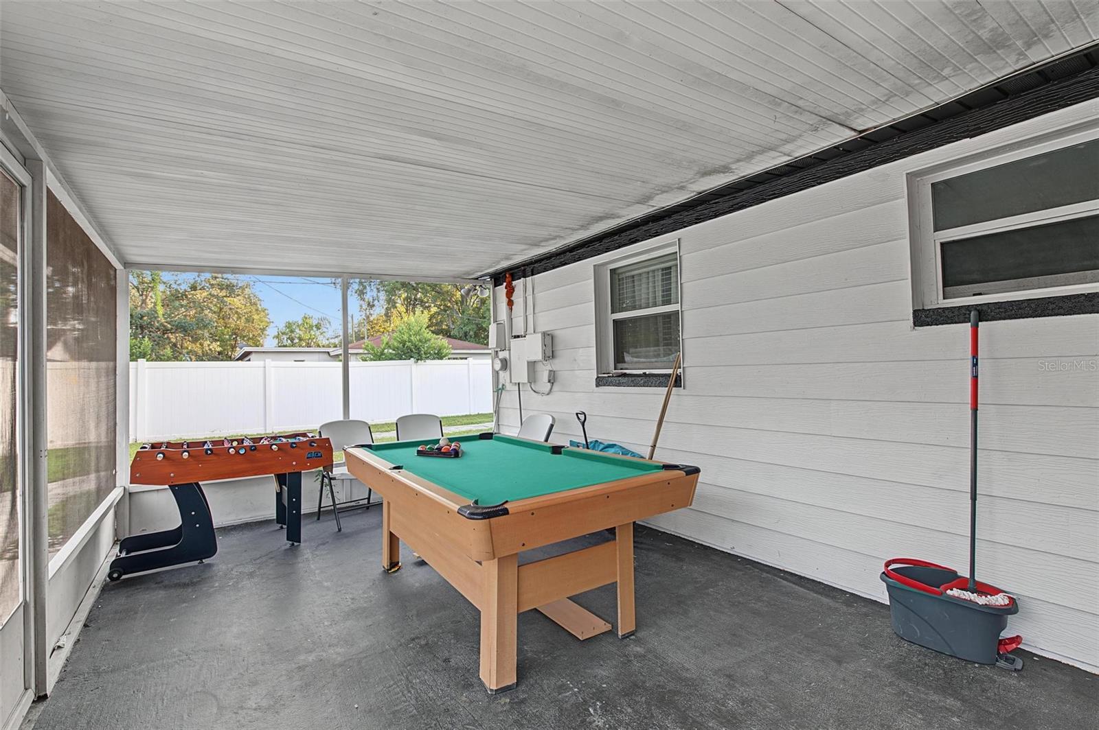 2109 E FLORA STREET — photo 38