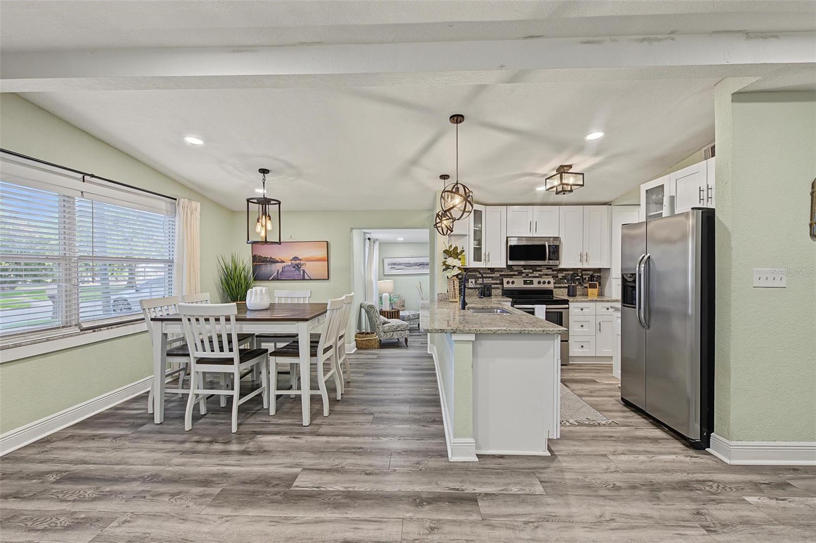 2109 E FLORA STREET — photo 17