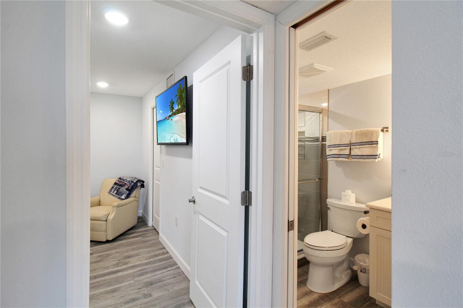 633 ALHAMBRA RD #701 — photo 15
