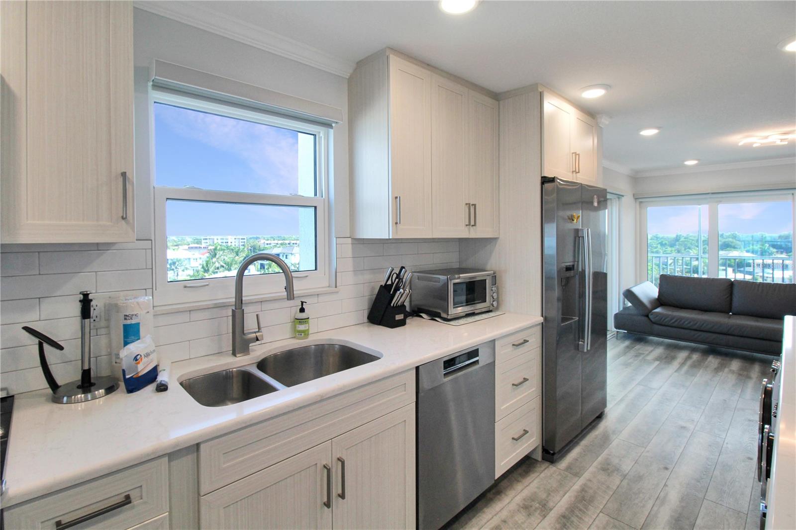 633 ALHAMBRA RD #701 — photo 26
