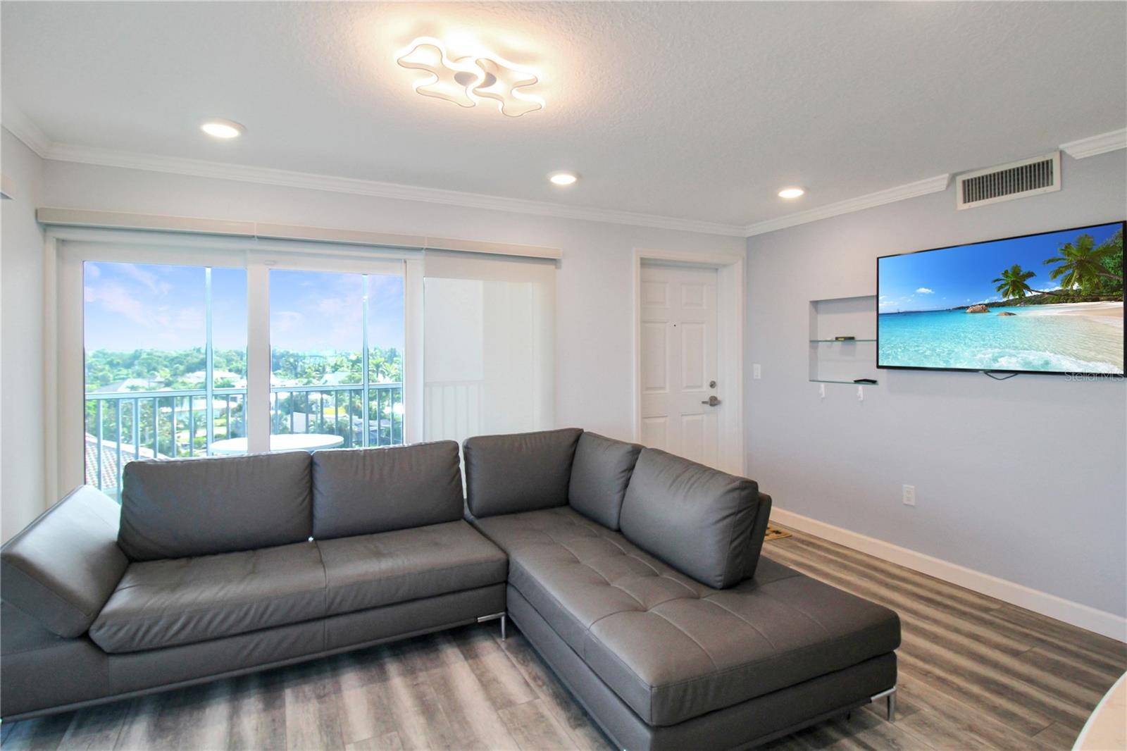 633 ALHAMBRA RD #701 — photo 11